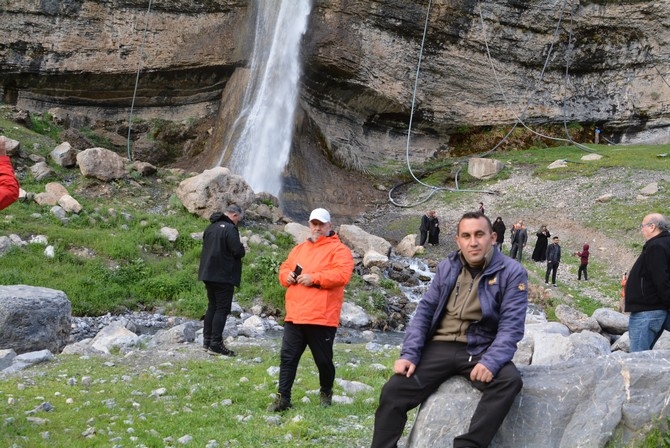 Turistler Ters lale bahçesine hayran kaldı galerisi resim 45