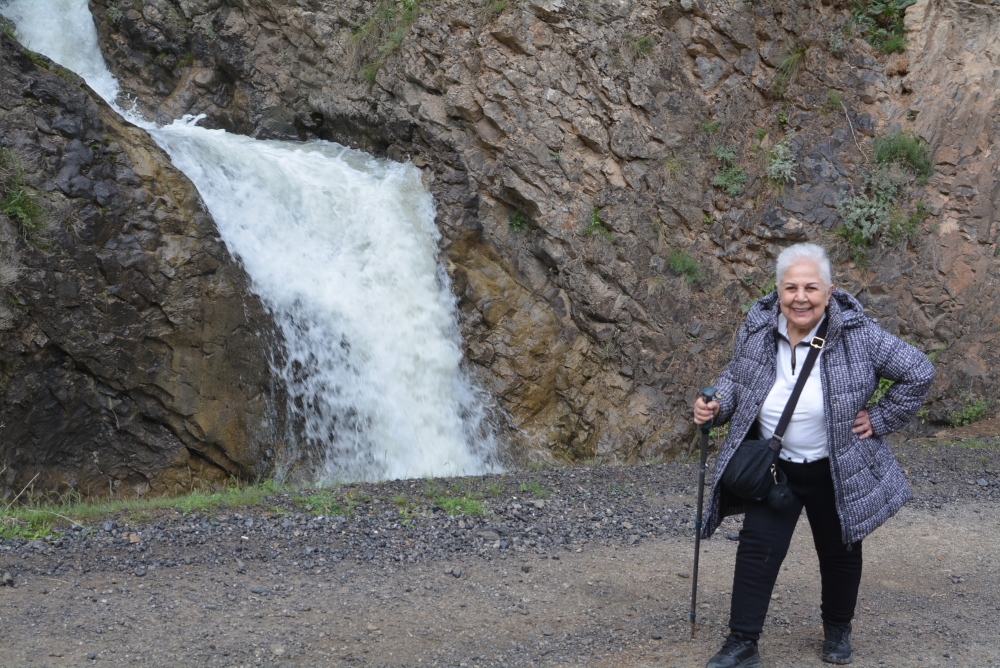 Turistler Ters lale bahçesine hayran kaldı galerisi resim 46