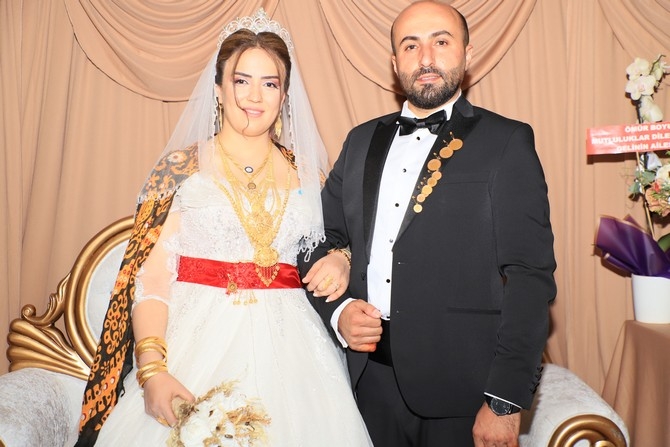 DEMİR AİLESİNİN MUTLU GÜNÜ galerisi resim 1