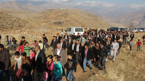 Hatso halkla sınıra yürüdü galerisi resim 5