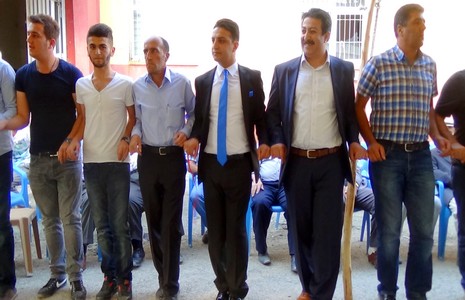 Ertuş ailesinin mutlu günü galerisi resim 17