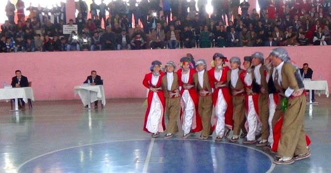 Hakkari'de halk oyunları yarışması galerisi resim 4