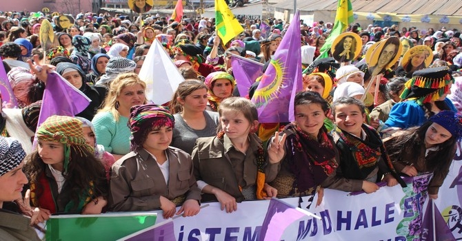 Hakkari'de 8 mart kutlamaları 2015 galerisi resim 6