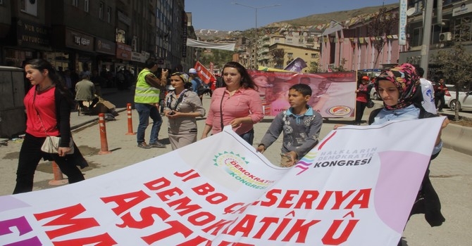 Hakkari’de 1 mayıs coşkusu galerisi resim 14