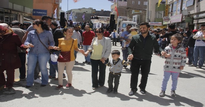 Hakkari’de 1 mayıs coşkusu galerisi resim 35