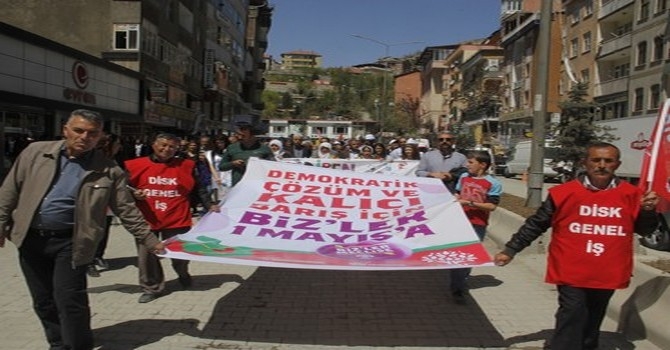 Hakkari’de 1 mayıs coşkusu galerisi resim 4