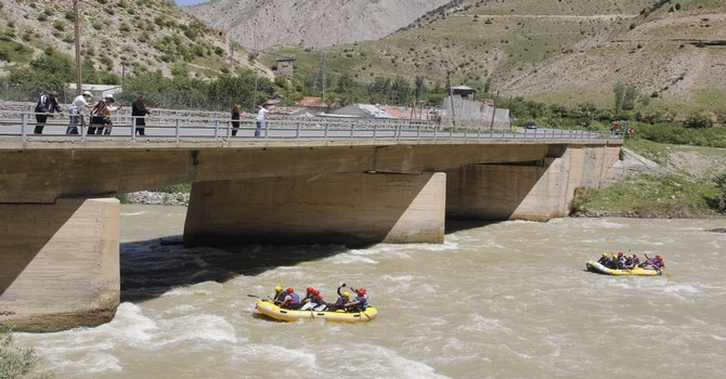 Hakkari'de rafting heyecanı galerisi resim 9