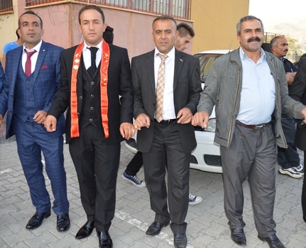 Kaya ailesinin mutlu günü galerisi resim 1