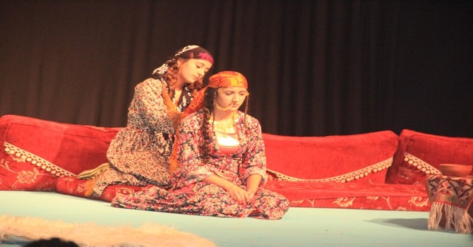 Bir tutam kültür tiyatro oyunu galerisi resim 11