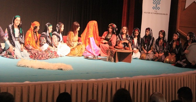 Bir tutam kültür tiyatro oyunu galerisi resim 15