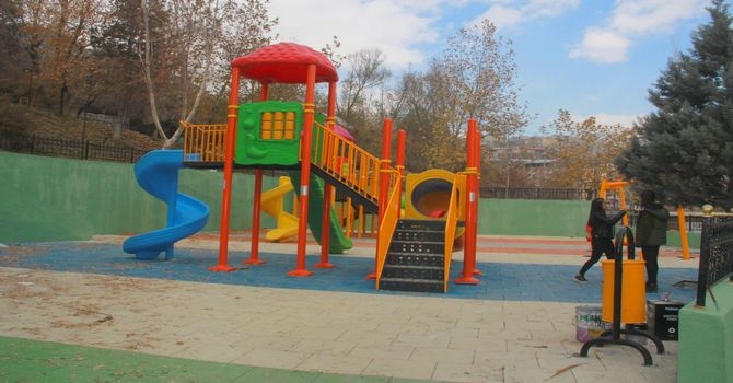 Valilik çocuk parkı yenilendi galerisi resim 3