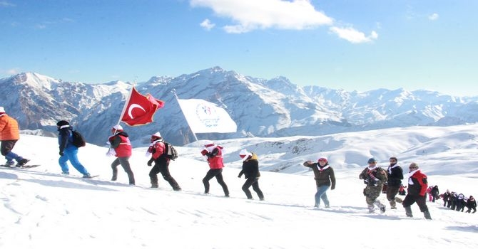 Sarıkamış şehitleri Hakkari'de anıldı galerisi resim 12