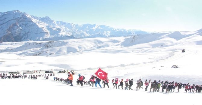 Sarıkamış şehitleri Hakkari'de anıldı galerisi resim 7