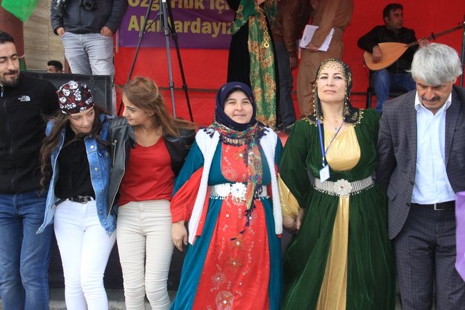 Hakkari 2018 Newroz coşkusu galerisi resim 17