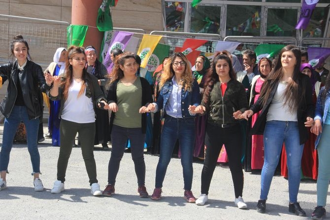 Hakkari 2018 Newroz coşkusu galerisi resim 9
