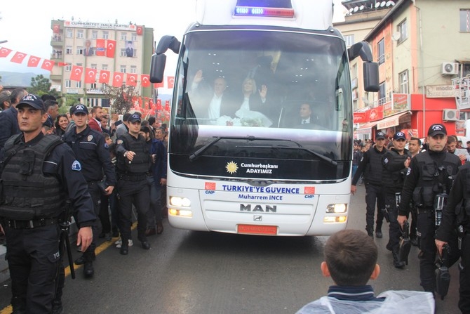 Muharrem İnce Kardeşlik İçin Hakkari'deyim galerisi resim 15