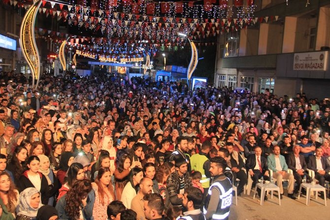 Erzincanlı’nın konserine binler katıldı galerisi resim 16