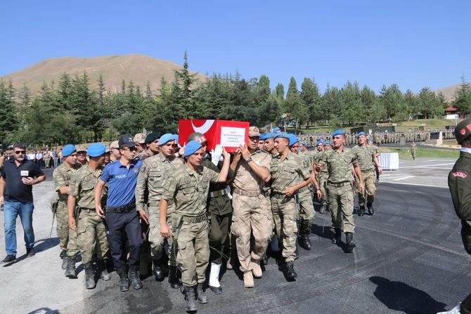 Anne ve bebeğine tören düzenlendi galerisi resim 3