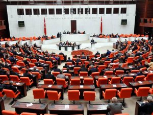 HDP'li 10 vekil hakkında 13 fezleke