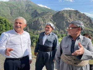 Başkan Özbek, Şemdinli'de ziyaretlerde bulundu