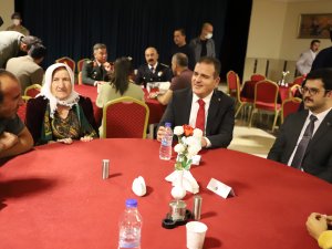 Hakkari’de şehit ve Gazi yakınları onuruna yemek