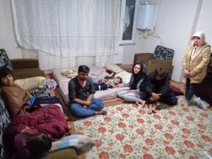 Göçmenleri zorla tutan 3 İranlı tutuklandı