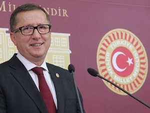 İYİ PARTİ'li  Türkkan görevinden istifa etti