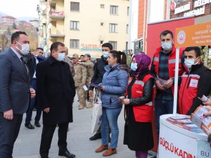 Hakkari’de "Kadına Şiddete Hayır" standı açıldı
