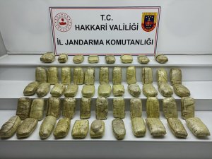 Yüksekova'da uyuşturucu ele geçirildi