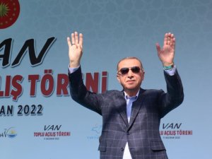 Cumhurbaşkanı Erdoğan, Van'da halka seslendi