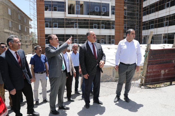 Vali Akbıyık, yeni kurum binasını denetledi
