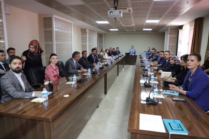Vali Akbıyık, kadınlara yönelik projelerimiz var