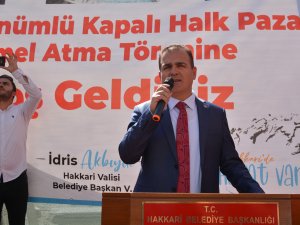 Hakkari halk pazarı temeli dualarla atıldı