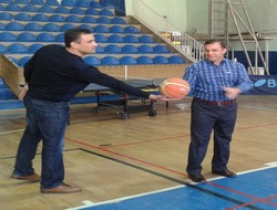 Vali Türker'den basketbol okulu ziyareti