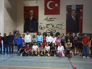 Başkan Özbek’ten sporculara ziyaret