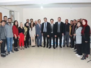 Kasımoğlu'ndan sanat topluluğuna ziyaret