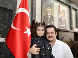 Vali Yardımcısı Kasımoğlu'nun çocuk sevgisi