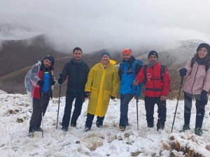Dağcılar Beleko Dağı'na tırmandı