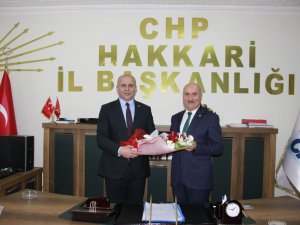 CHP Hakkari İl Başkanlığında devir teslim töreni