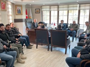 AK Partili Özbek basın mensupları ile bir araya geldi