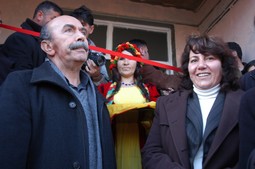 BDP AÇILIŞI SONRASI OLAYLAR ÇIKTI