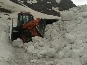 Mayıs ayında karla mücadele çalışması