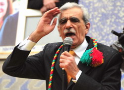 DTP GENEL BAŞKANI TÜRK, HAKKARİ'DE