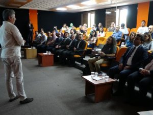 Yüksekova’da astronotlarının yetiştirilmesi semineri