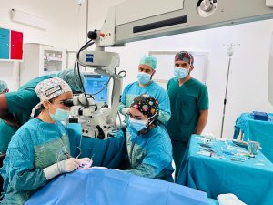 Şemdinli'de ilk katarakt ameliyatı yapıldı