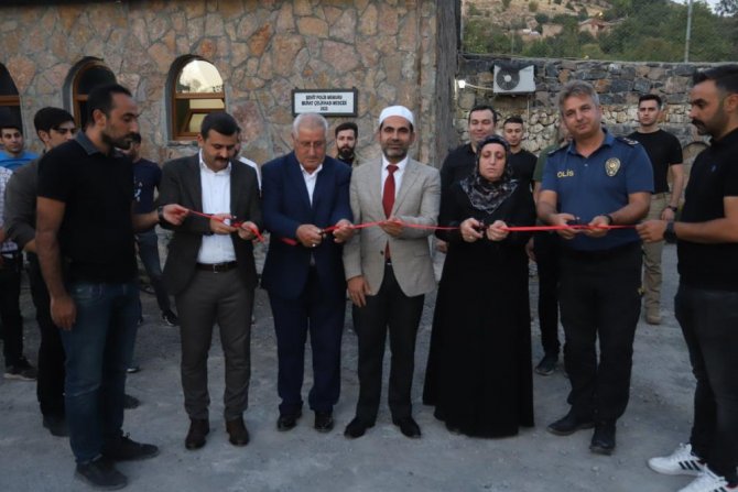 Çukurca'da şehit Çelikhas mescidi ibadete açıldı