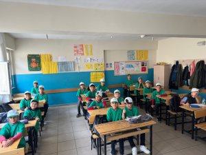 Hakkari'de öğrencilere çevre eğitimi