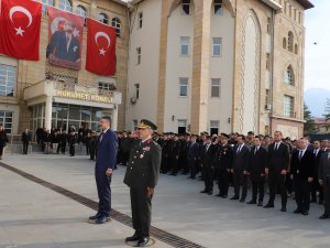 Hakkari'de Atatürk, Minnet ve Özlemle Anıldı