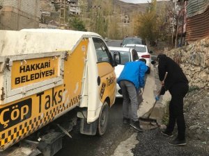 Hakkari belediyesi yağmur öncesi teyakkuza geçti