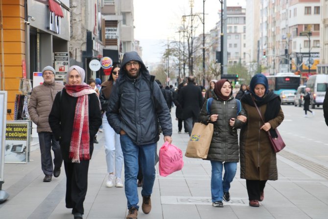 Gençlere Evlilik kredisi TBMM'de kabul edildi